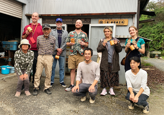 Learn about the current state of traditional craft techniques being passed on at Kohori Woodworks (hands-on Kumiko making experience)