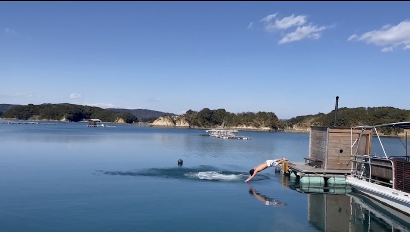 Acampamento e sauna em ilha remota