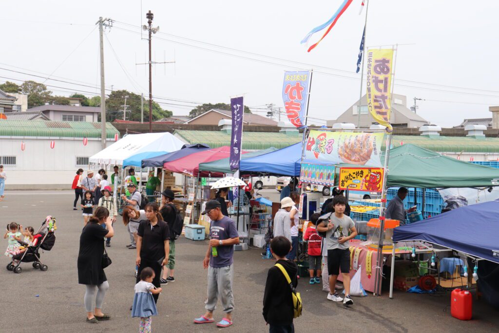 屋台
潮かけ祭り